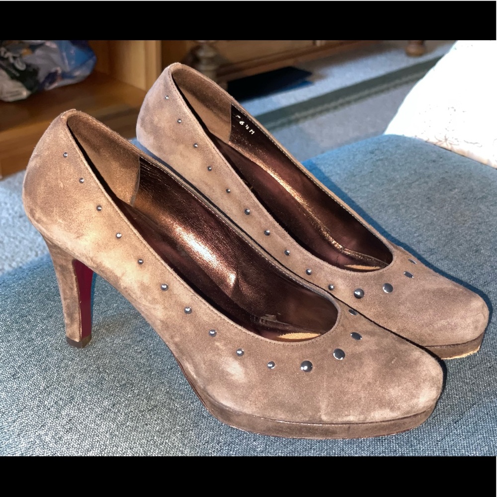 Amalfi Dark Beige Suede Studded Pump Womens 6.5